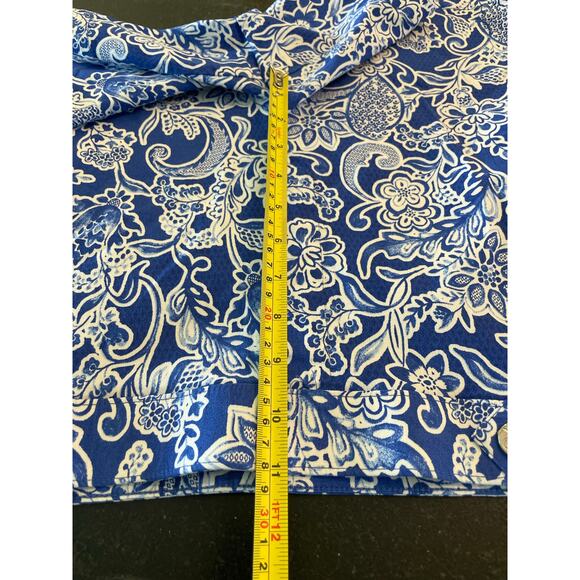 Rafaella Blue and White Floral print pull on shorts 12 NWOT - Picture 6 of 11